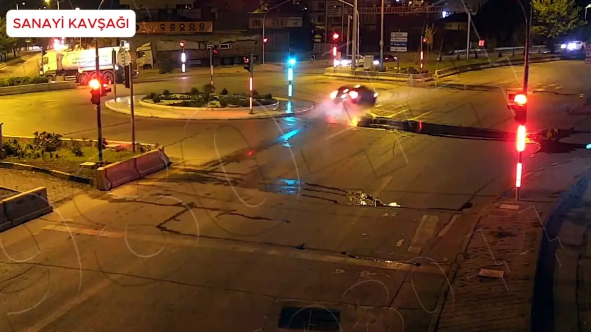 kirikkalede kaza surucu agir yarali 5UfPrFA5