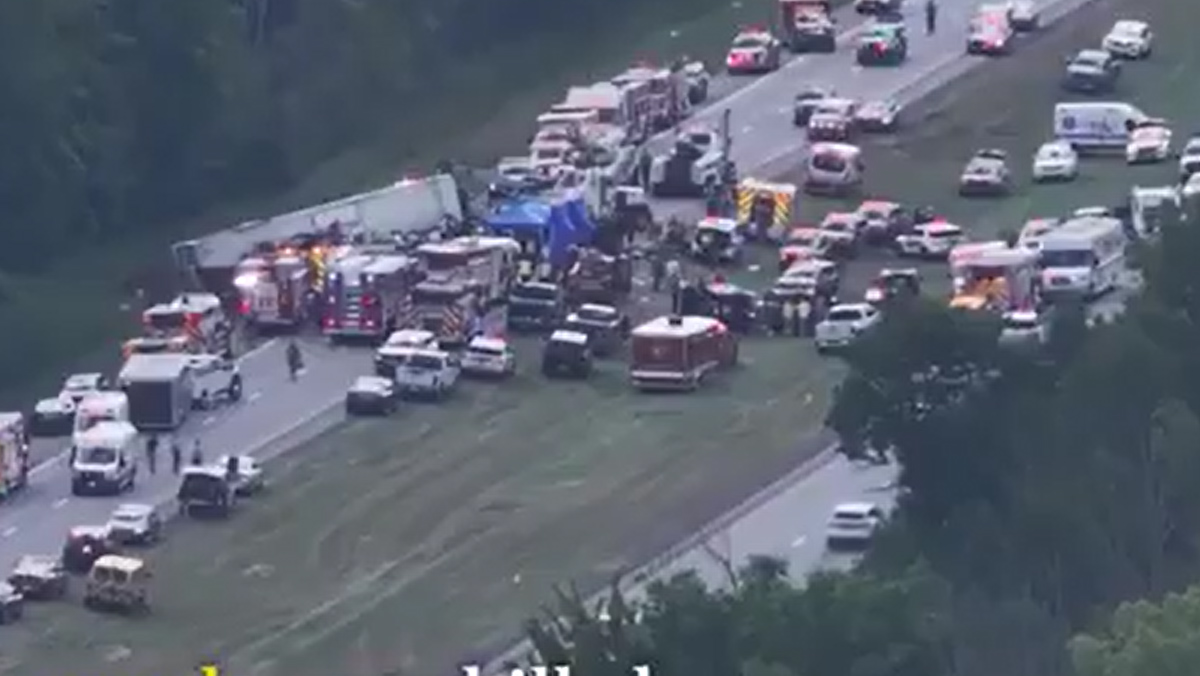 tur otobusunde can pazari new yorkta feci kaza oluler ve yaralilar var QBF3sFw5