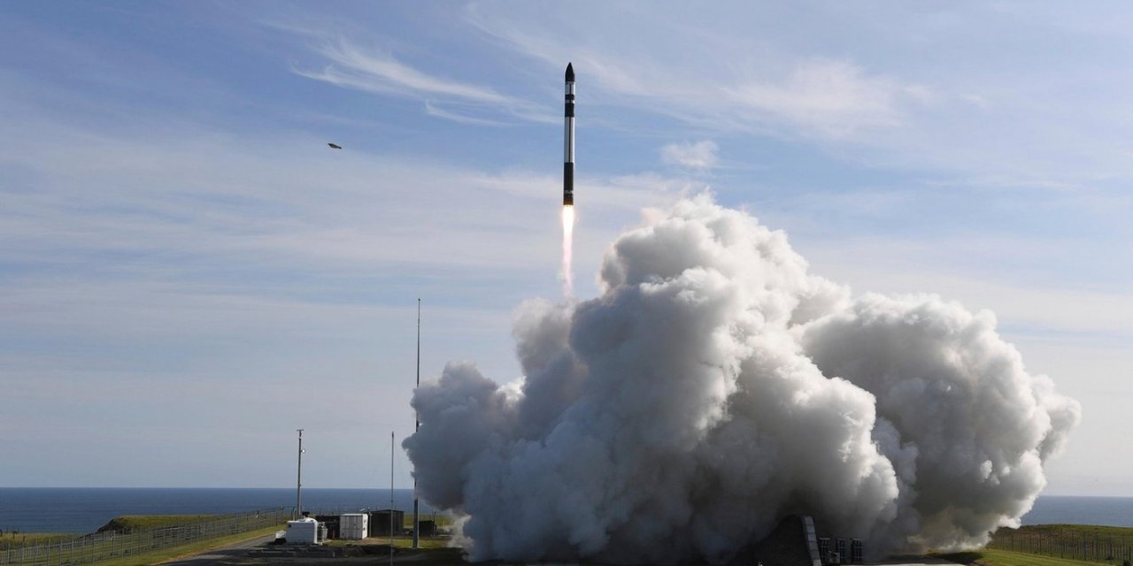 uzay sektorunun en yeni milyarderi muskla ciddi bir rekabet icinde AvfXnYsb