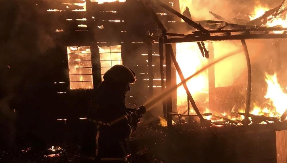 orduda iki katli ahsap evde yangin wxUMet6i