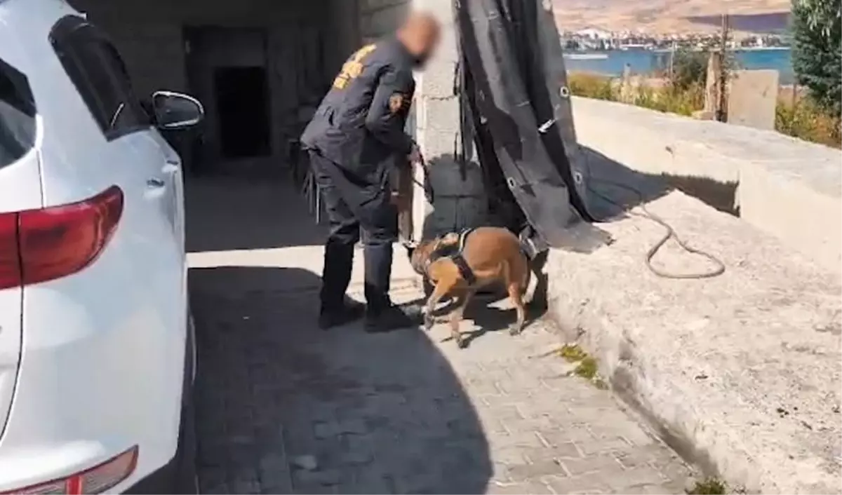 bitliste uyusturucu operasyonu 5 kisi tutuklandi 2KgOiQ29.jpg