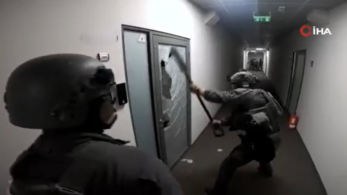 letonya merkezli siber suc sebekesine uluslararasi polis operasyonu RTJhzeFj.jpg