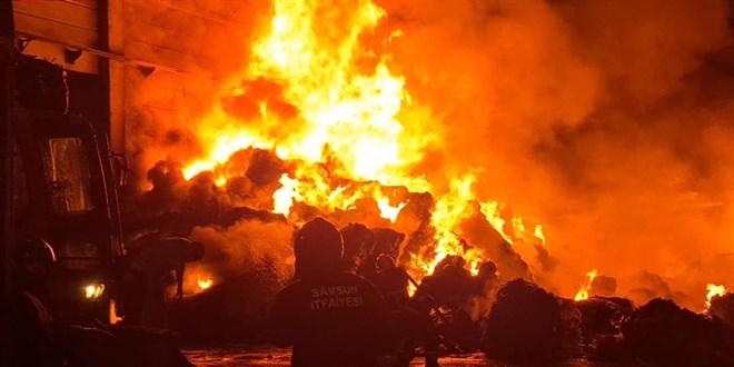 samsunda geri donusum fabrikasinda yangin HNghCBTM.jpg