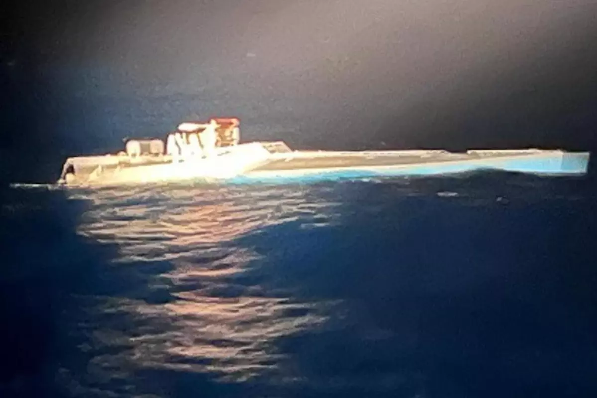 atlas okyanusunda 17 ton uyusturucu madde tasiyan denizalti ele gecirdi 9xxZ6Yub.jpg