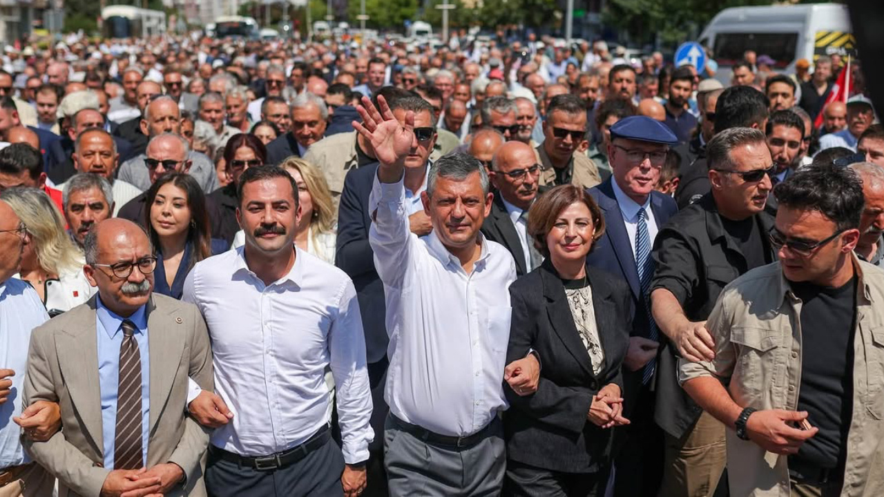 Turkiyenin yeni partisi bugun kuruluyor iste tarihi gunde yasanacaklar NsxWSDkI